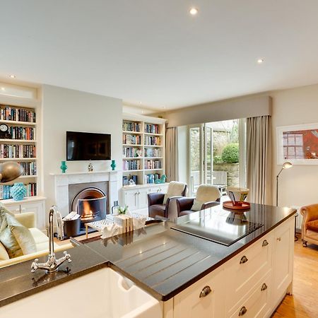 Spence Lodge: Beautiful 2-Bedroom Stone Cottage อัลน์มัธ ภายนอก รูปภาพ