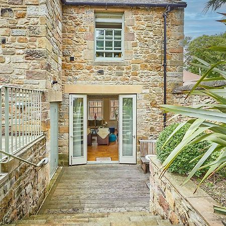 Spence Lodge: Beautiful 2-Bedroom Stone Cottage อัลน์มัธ ภายนอก รูปภาพ
