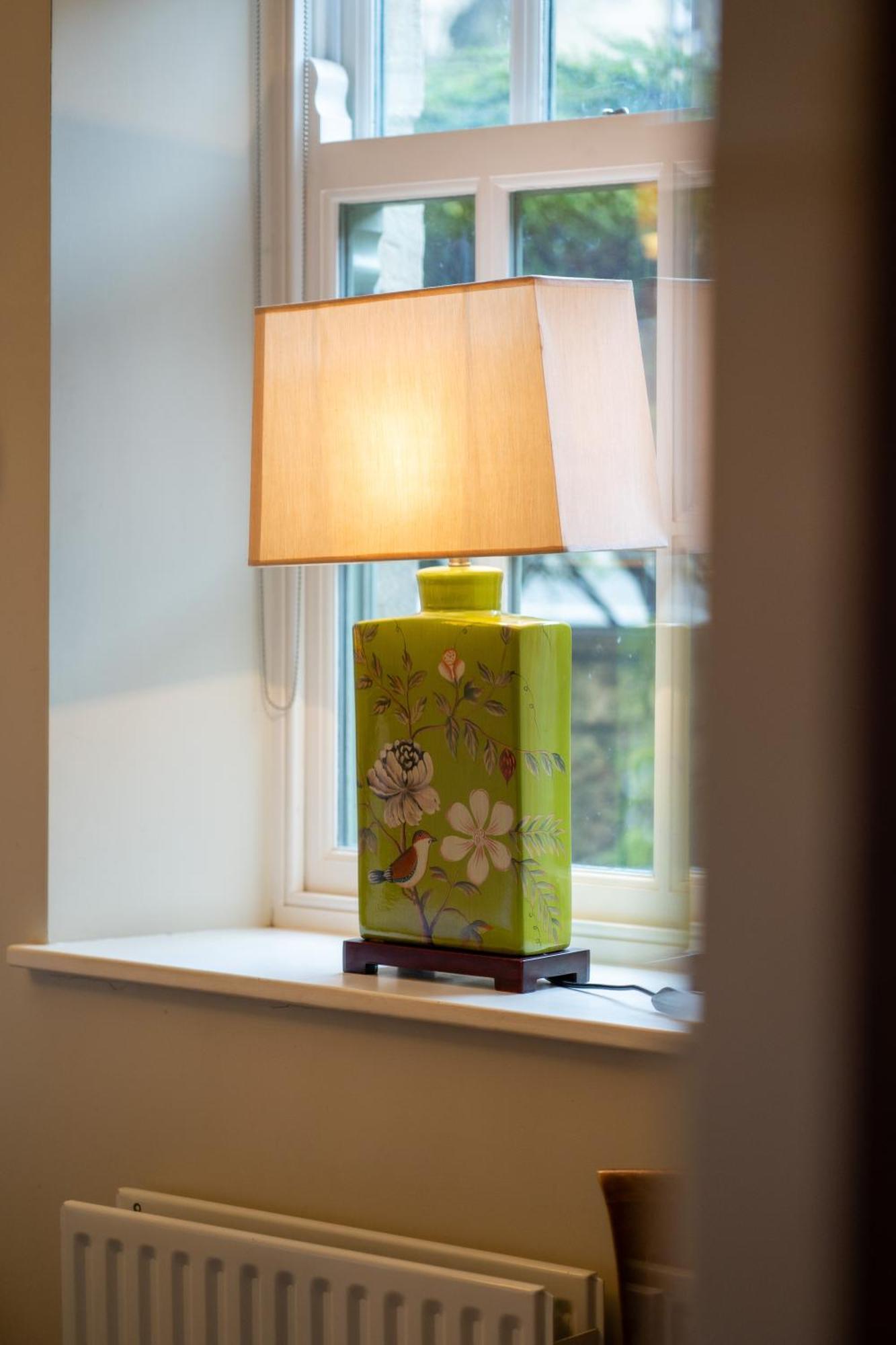 Spence Lodge: Beautiful 2-Bedroom Stone Cottage อัลน์มัธ ภายนอก รูปภาพ