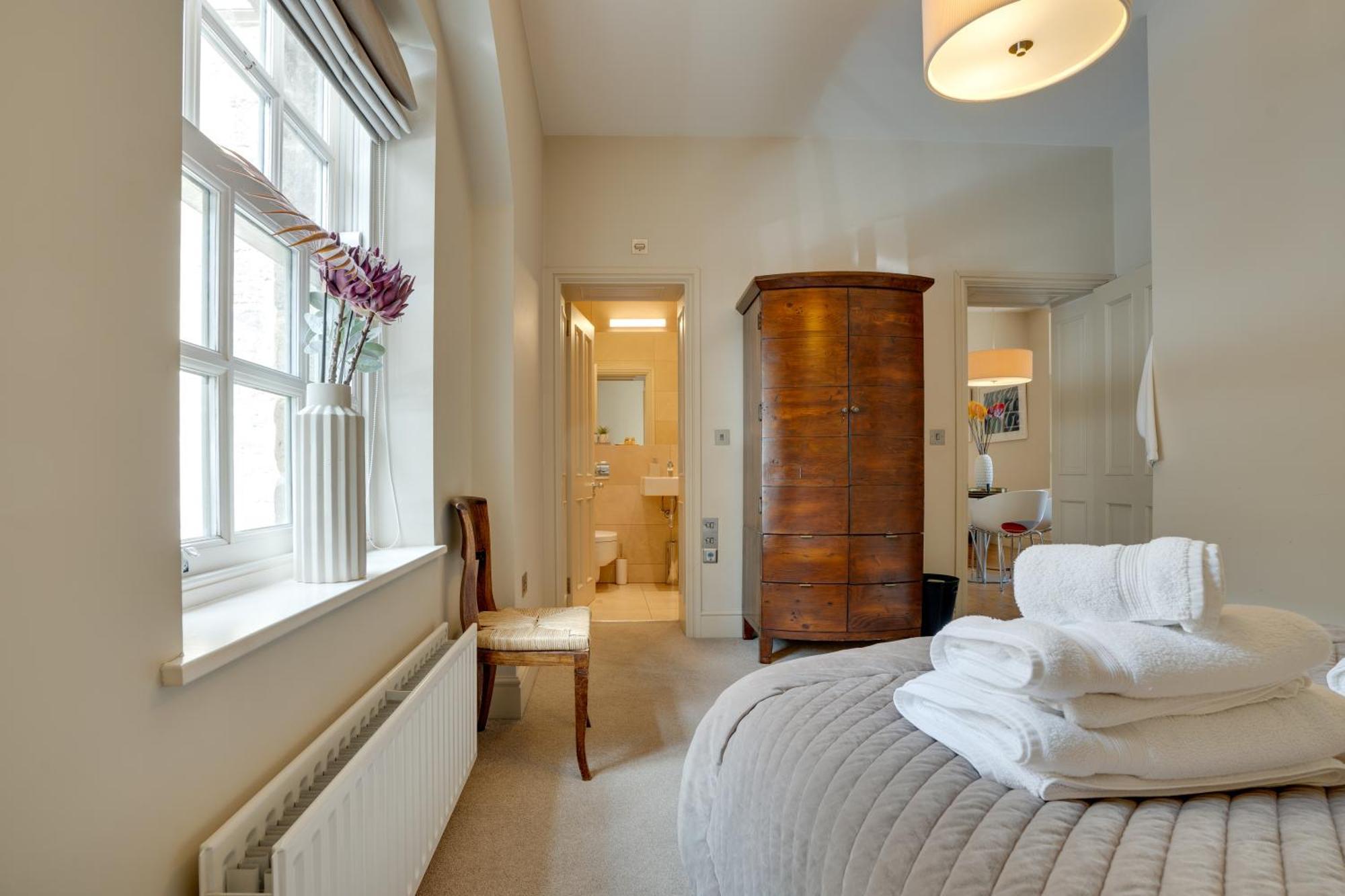 Spence Lodge: Beautiful 2-Bedroom Stone Cottage อัลน์มัธ ภายนอก รูปภาพ