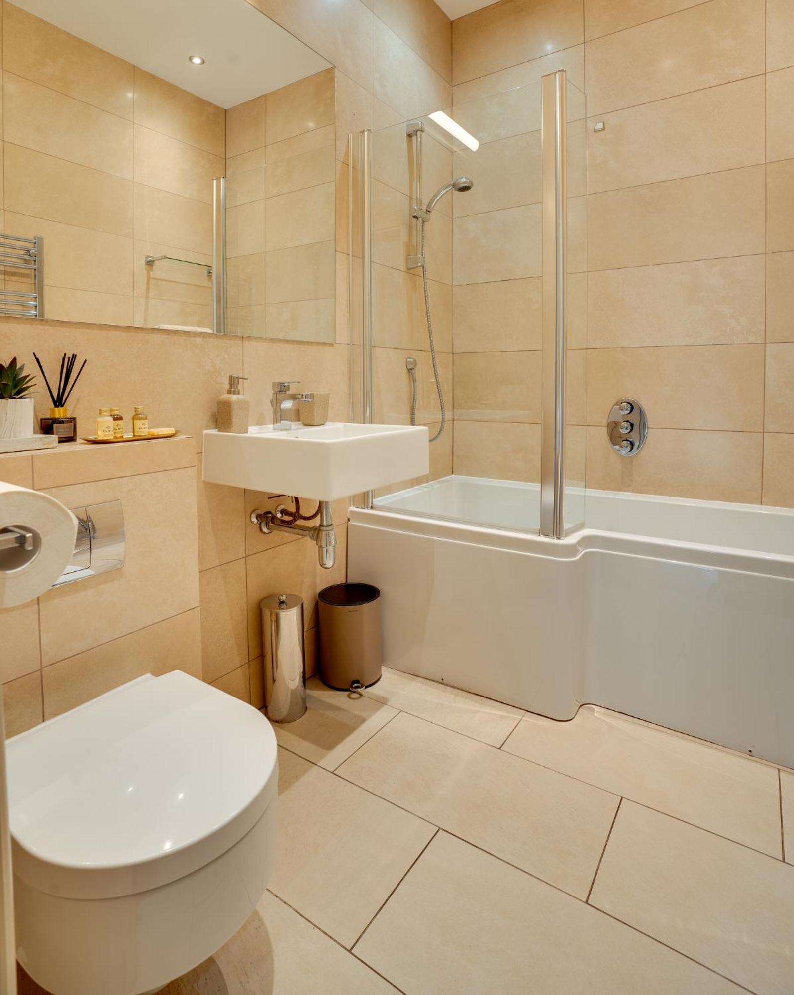 Spence Lodge: Beautiful 2-Bedroom Stone Cottage อัลน์มัธ ภายนอก รูปภาพ