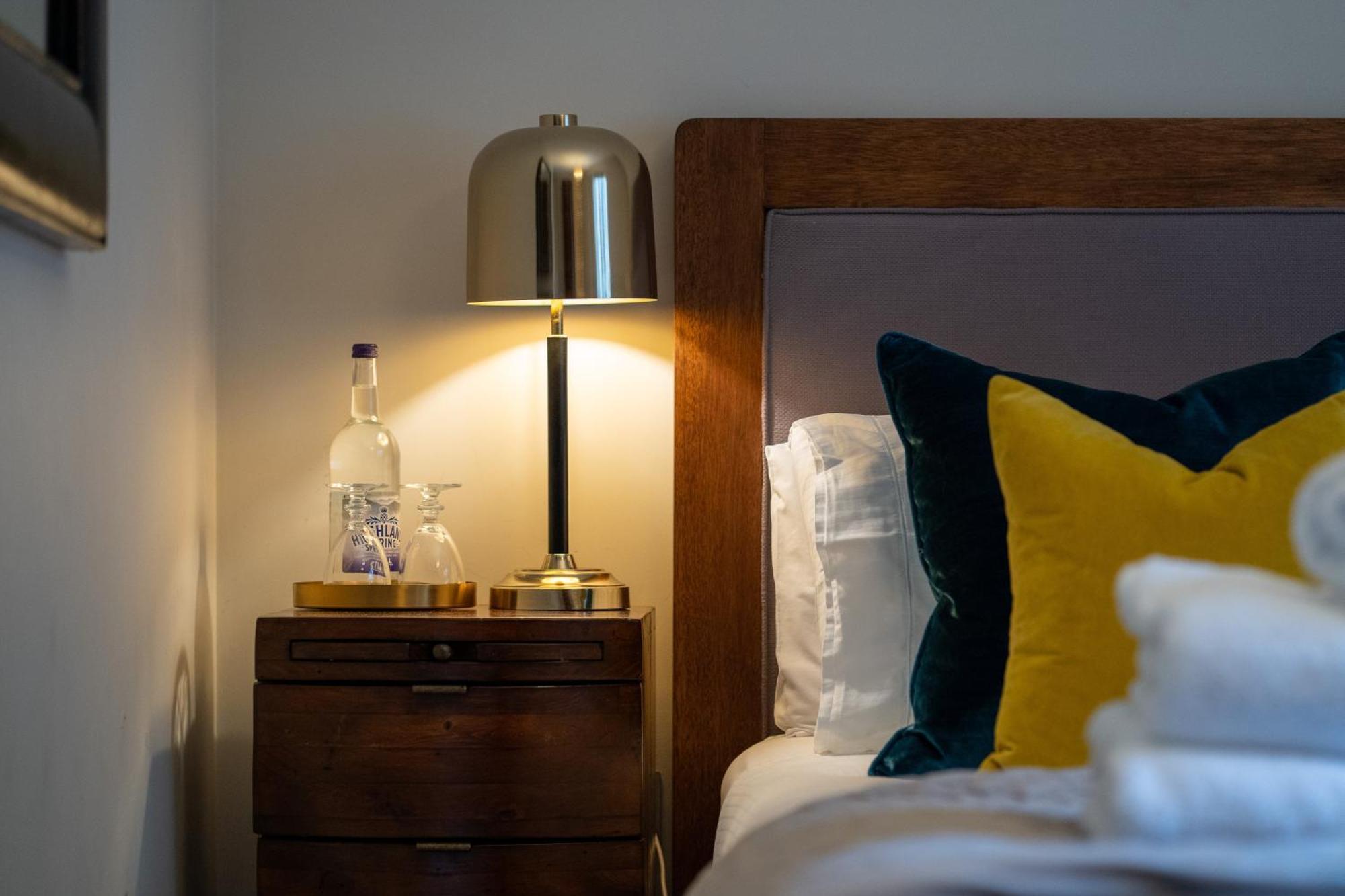 Spence Lodge: Beautiful 2-Bedroom Stone Cottage อัลน์มัธ ภายนอก รูปภาพ