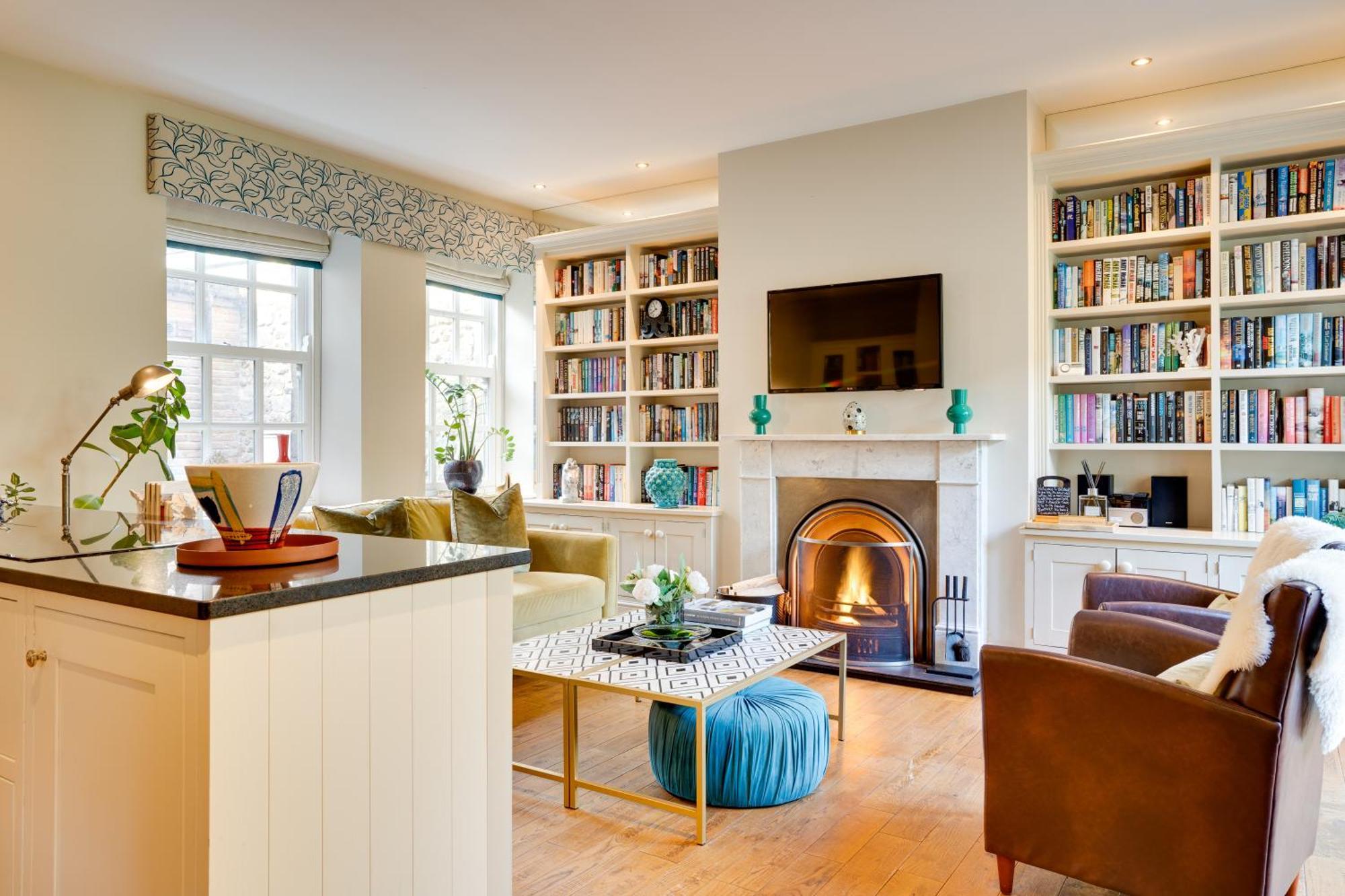 Spence Lodge: Beautiful 2-Bedroom Stone Cottage อัลน์มัธ ภายนอก รูปภาพ