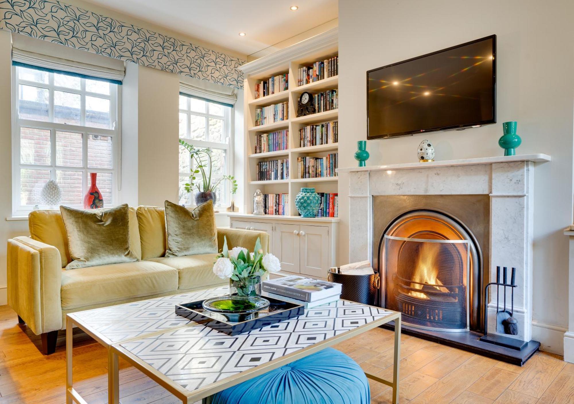 Spence Lodge: Beautiful 2-Bedroom Stone Cottage อัลน์มัธ ภายนอก รูปภาพ