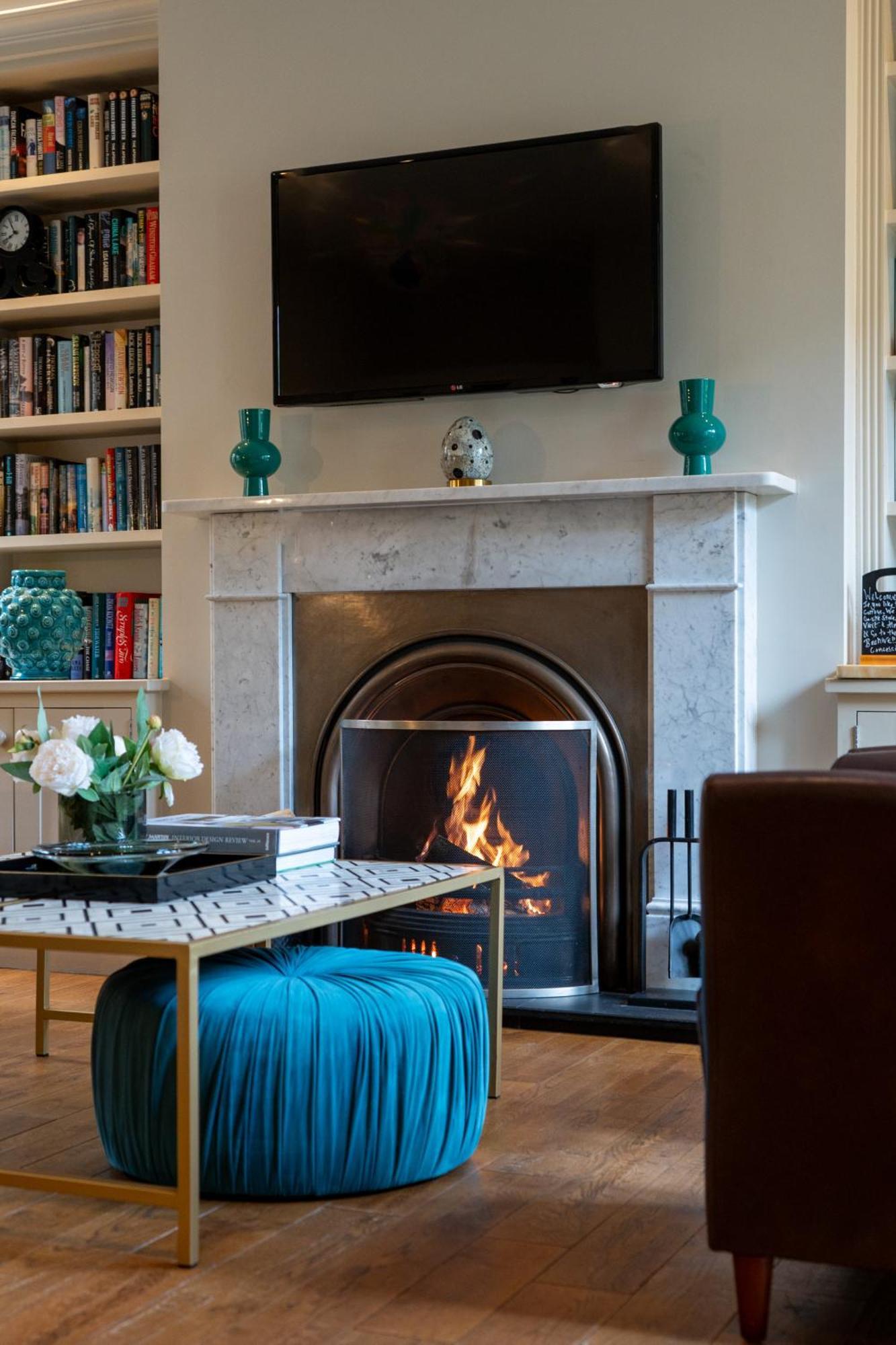Spence Lodge: Beautiful 2-Bedroom Stone Cottage อัลน์มัธ ภายนอก รูปภาพ